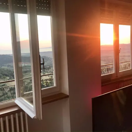 Panorama Apartment *